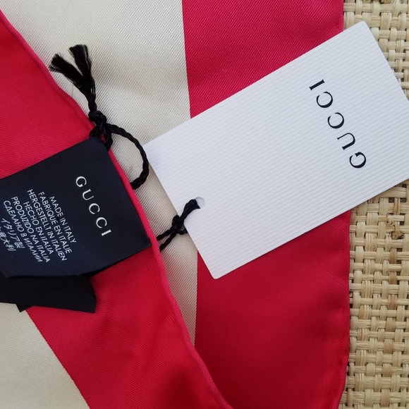 New Women's "GUCCI" Silk Scarf - Picture 6 of 6